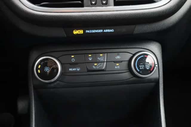 Ford Fiesta (2020) thumbnail 21