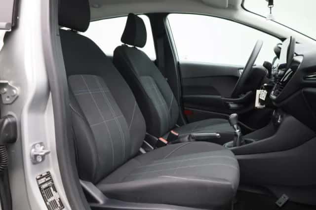 Ford Fiesta (2020) thumbnail 34