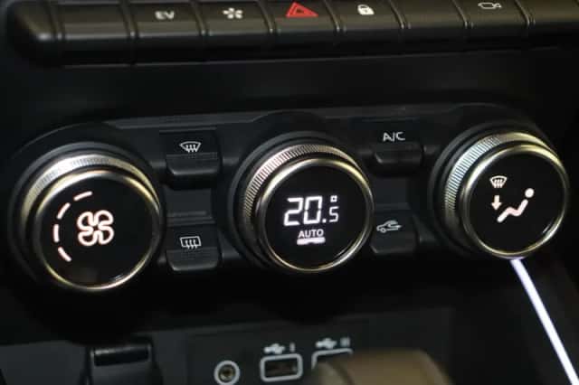 Renault Clio (2025) thumbnail 23