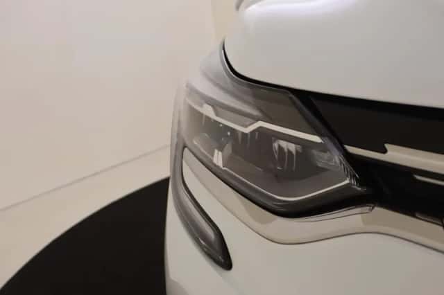 Renault Captur (2021) thumbnail 9