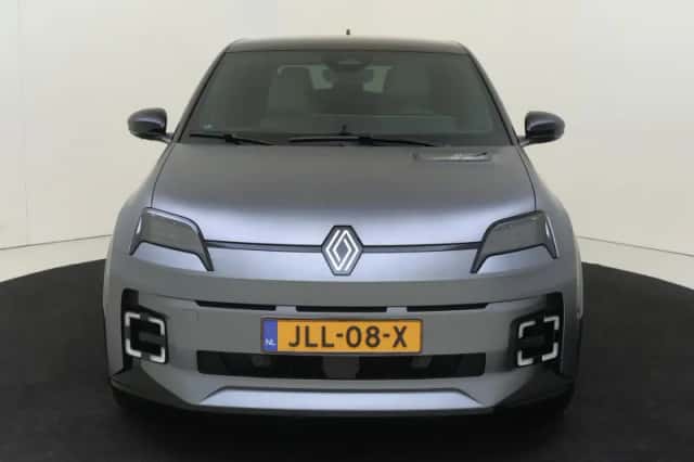Renault 5 (2025) thumbnail 2