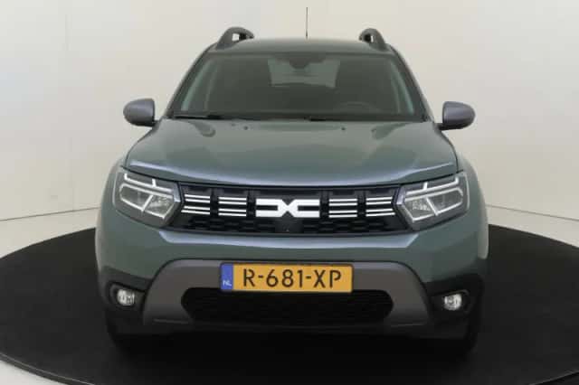 Dacia Duster (2022) thumbnail 2