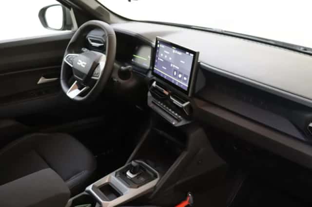 Dacia Duster (2025) thumbnail 11