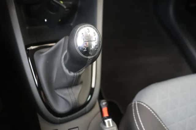 Renault Clio (2014) thumbnail 19