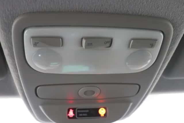 Renault Clio (2014) thumbnail 26