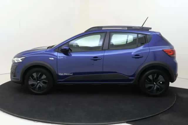 Dacia Sandero Stepway (2025) thumbnail 4