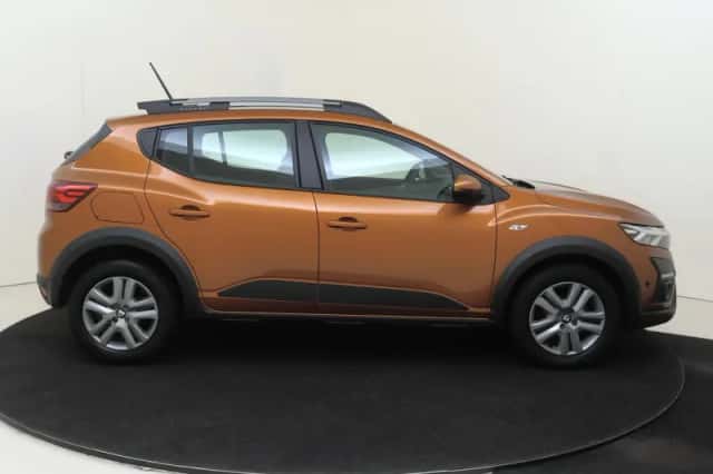 Dacia Sandero Stepway (2021) thumbnail 6