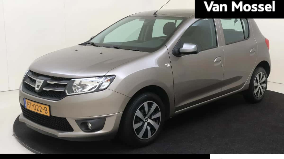 Dacia Sandero (2016) — foto 1