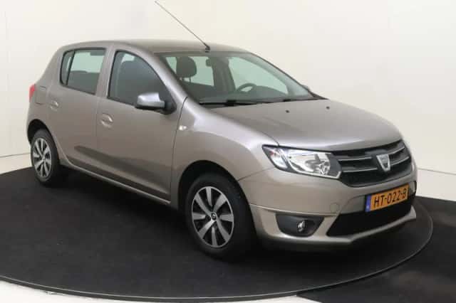 Dacia Sandero (2016) thumbnail 3