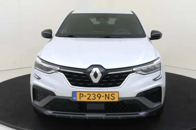 Renault Arkana (2022) thumbnail 2