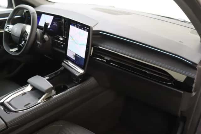 Renault Austral (2025) thumbnail 11
