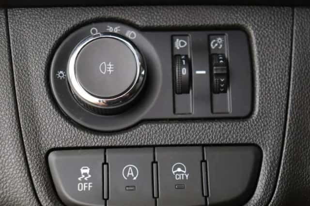 Opel Karl (2017) thumbnail 23