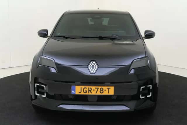 Renault 5 (2025) thumbnail 2