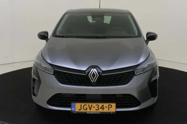 Renault Clio (2025) thumbnail 2