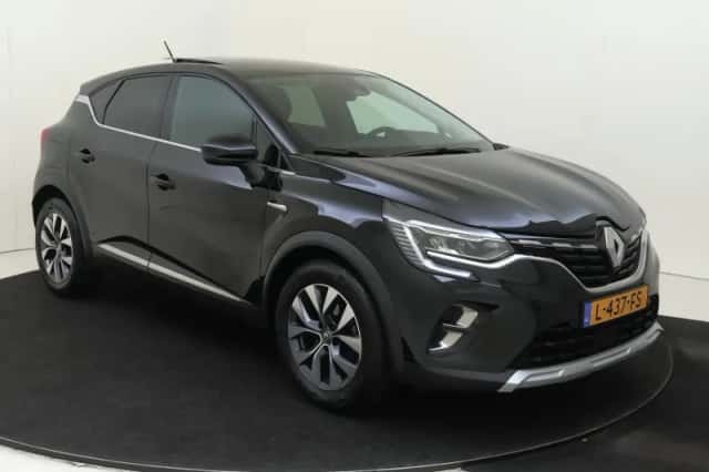 Renault Captur (2021) thumbnail 3