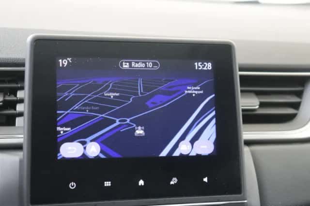 Renault Captur (2021) thumbnail 21