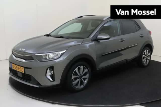 Kia Stonic (2021) thumbnail 1