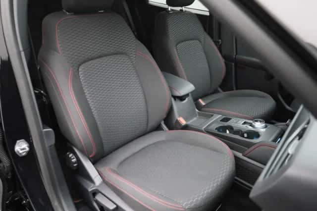 Ford Kuga (2025) thumbnail 41