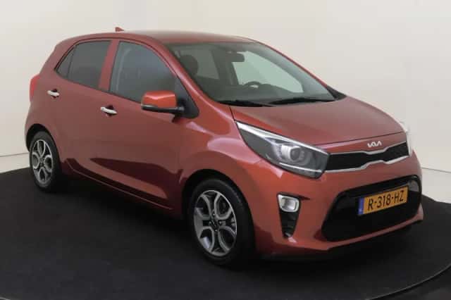 Kia Picanto (2022) thumbnail 3