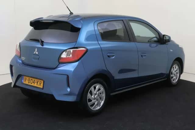 Mitsubishi Space Star (2022) thumbnail 4