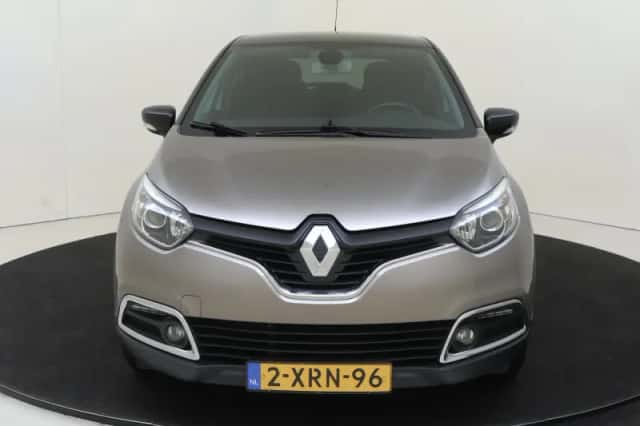Renault Captur (2014) thumbnail 2