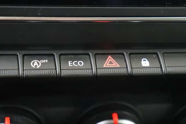 Renault Captur (2023) thumbnail 25