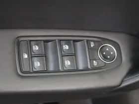 Renault Captur (2023) thumbnail 29