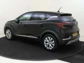 Renault Captur (2021) thumbnail 7