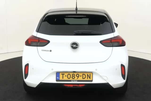 Opel Corsa-e (2023) thumbnail 4