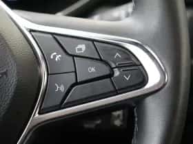 Renault Captur (2022) thumbnail 18