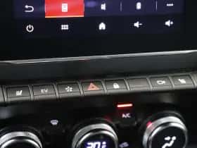 Renault Captur (2022) thumbnail 24