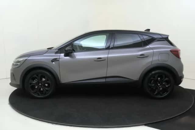 Renault Captur (2022) thumbnail 4