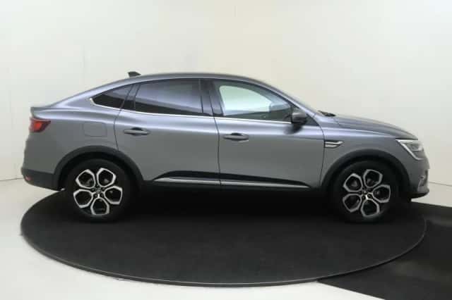 Renault Arkana (2021) thumbnail 6