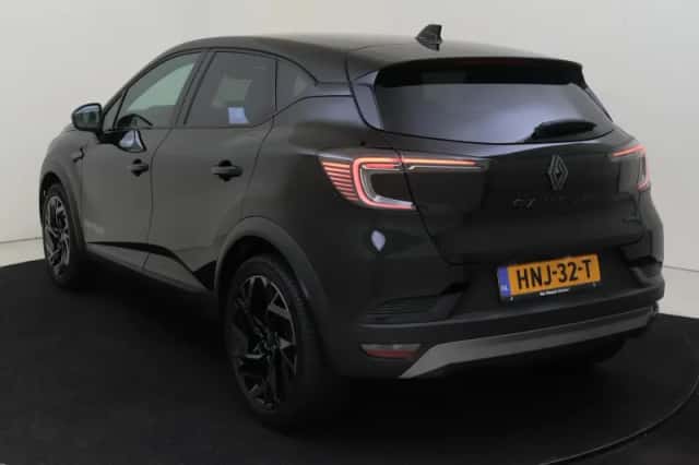 Renault Captur (2025) thumbnail 4