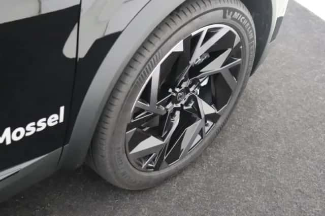 Renault Captur (2025) thumbnail 6