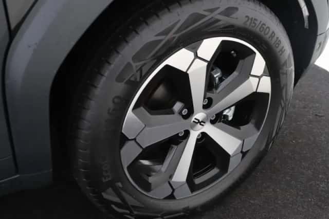 Dacia Duster (2024) thumbnail 9