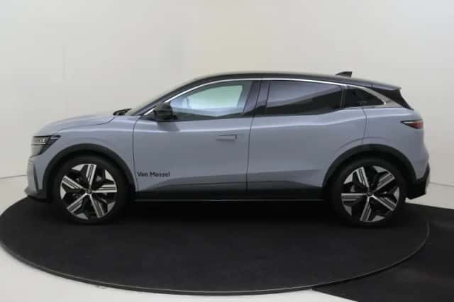 Renault Mégane E-Tech (2025) thumbnail 2