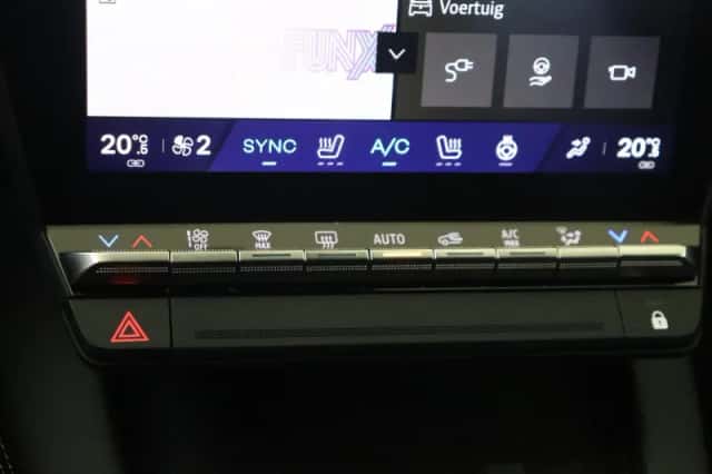 Renault Mégane E-Tech (2025) thumbnail 18