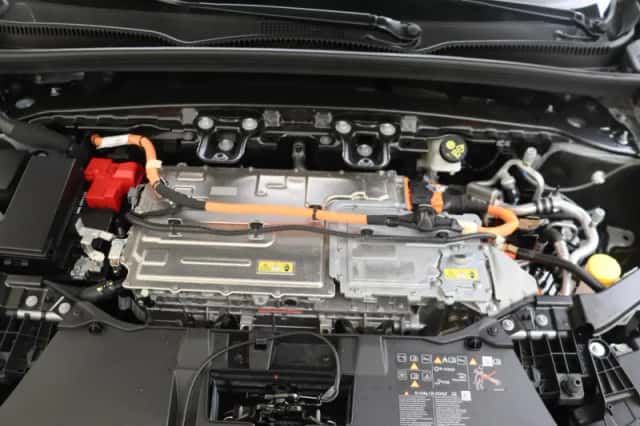 Renault Mégane E-Tech (2025) thumbnail 3