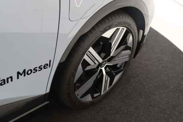 Renault Mégane E-Tech (2025) thumbnail 4