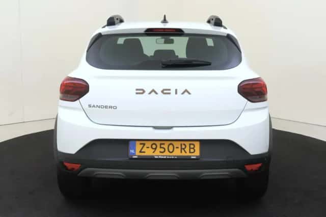 Dacia Sandero Stepway (2024) thumbnail 5