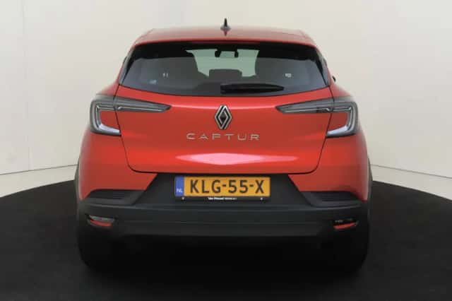 Renault Captur (2026) thumbnail 5