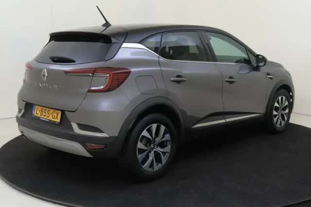 Renault Captur (2021) thumbnail 4