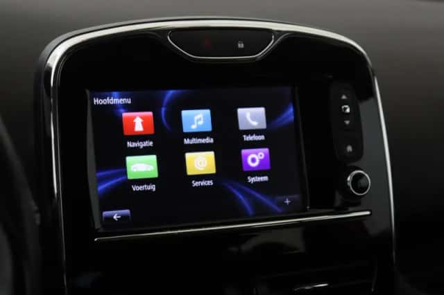 Renault Clio (2014) thumbnail 20