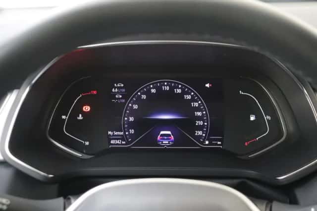 Renault Captur (2022) thumbnail 16