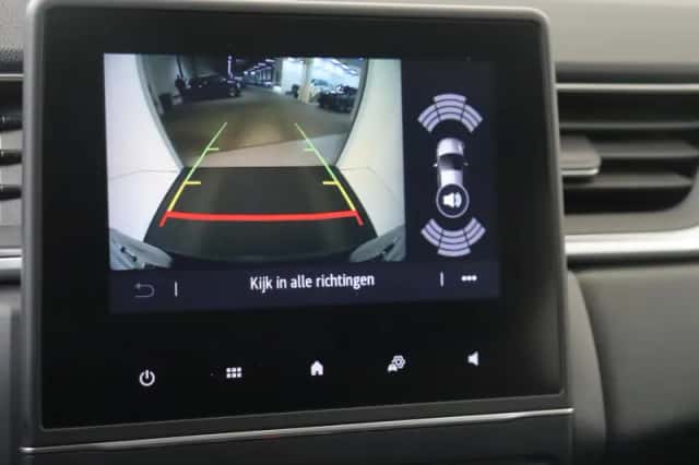 Renault Captur (2022) thumbnail 22