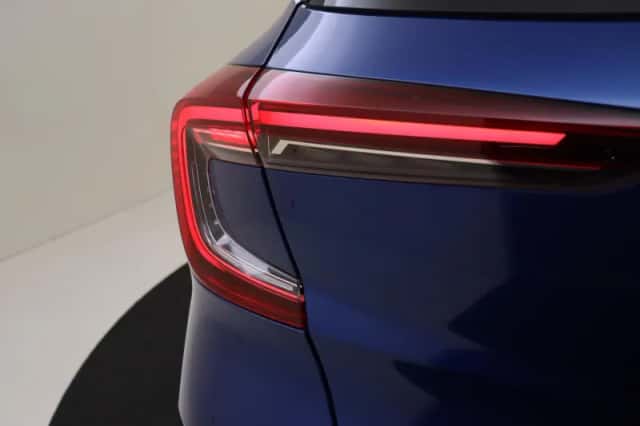 Renault Captur (2022) thumbnail 31
