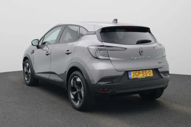 Renault Captur (2025) thumbnail 3