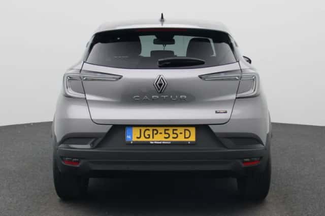 Renault Captur (2025) thumbnail 5