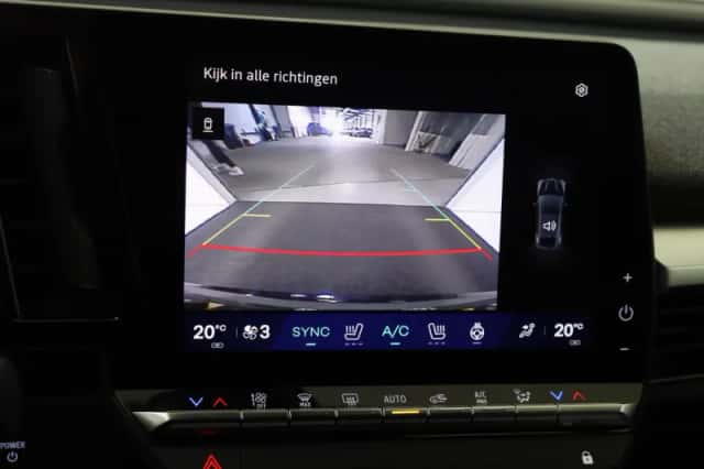Renault Mégane E-Tech (2025) thumbnail 17